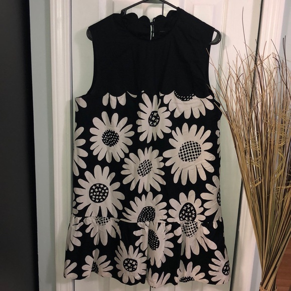 Victoria Beckham Dresses & Skirts - Cutie Dress
